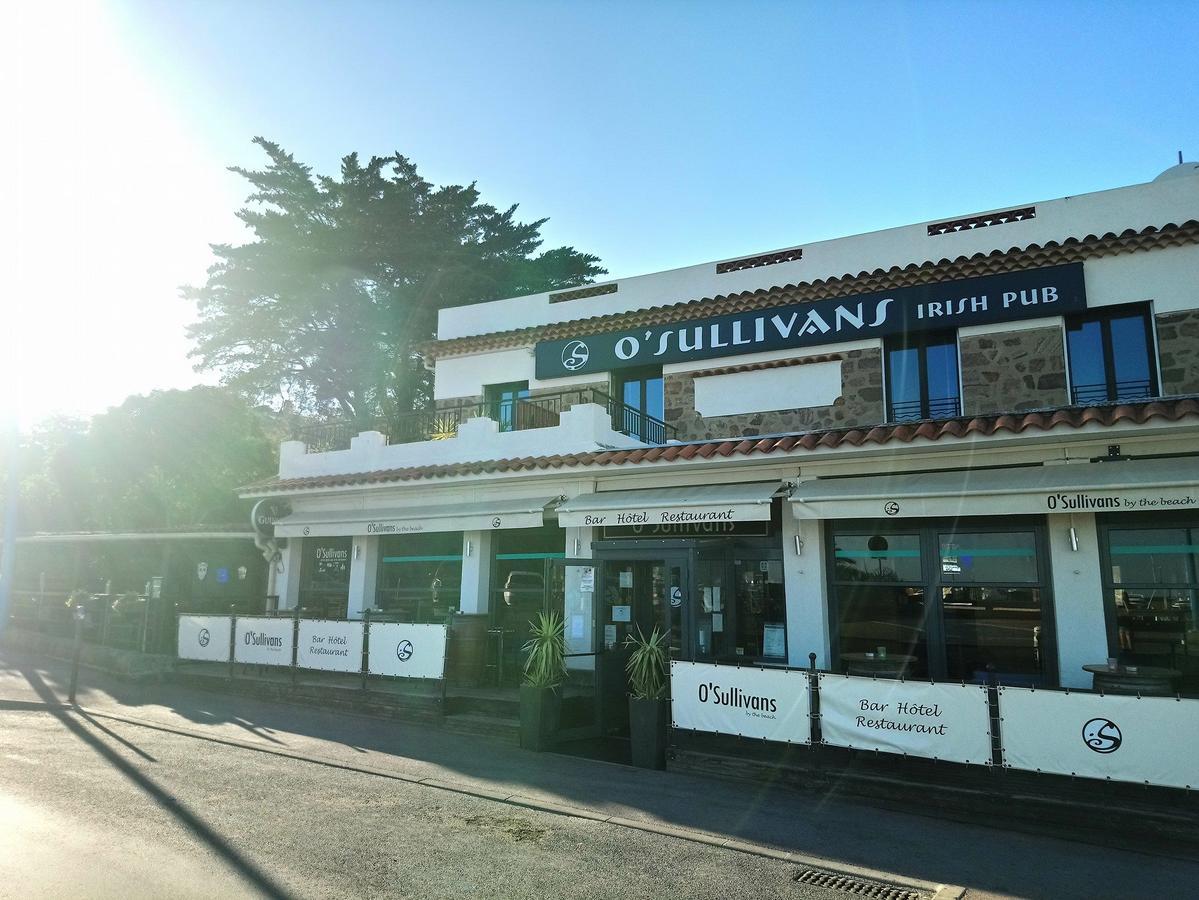 ماندوليو لا نابول O'Sullivans Bar And Hotel المظهر الخارجي الصورة